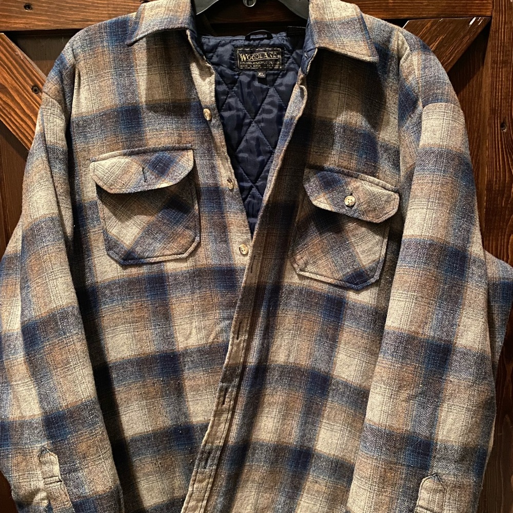 Insulated Plaid Men’s Jacket!
